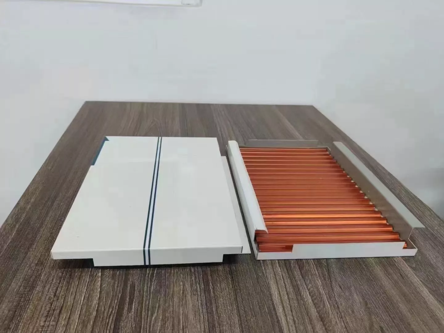 Materiali della decorazione del metallo dell'interno ed all'aperto, cartone ondulato