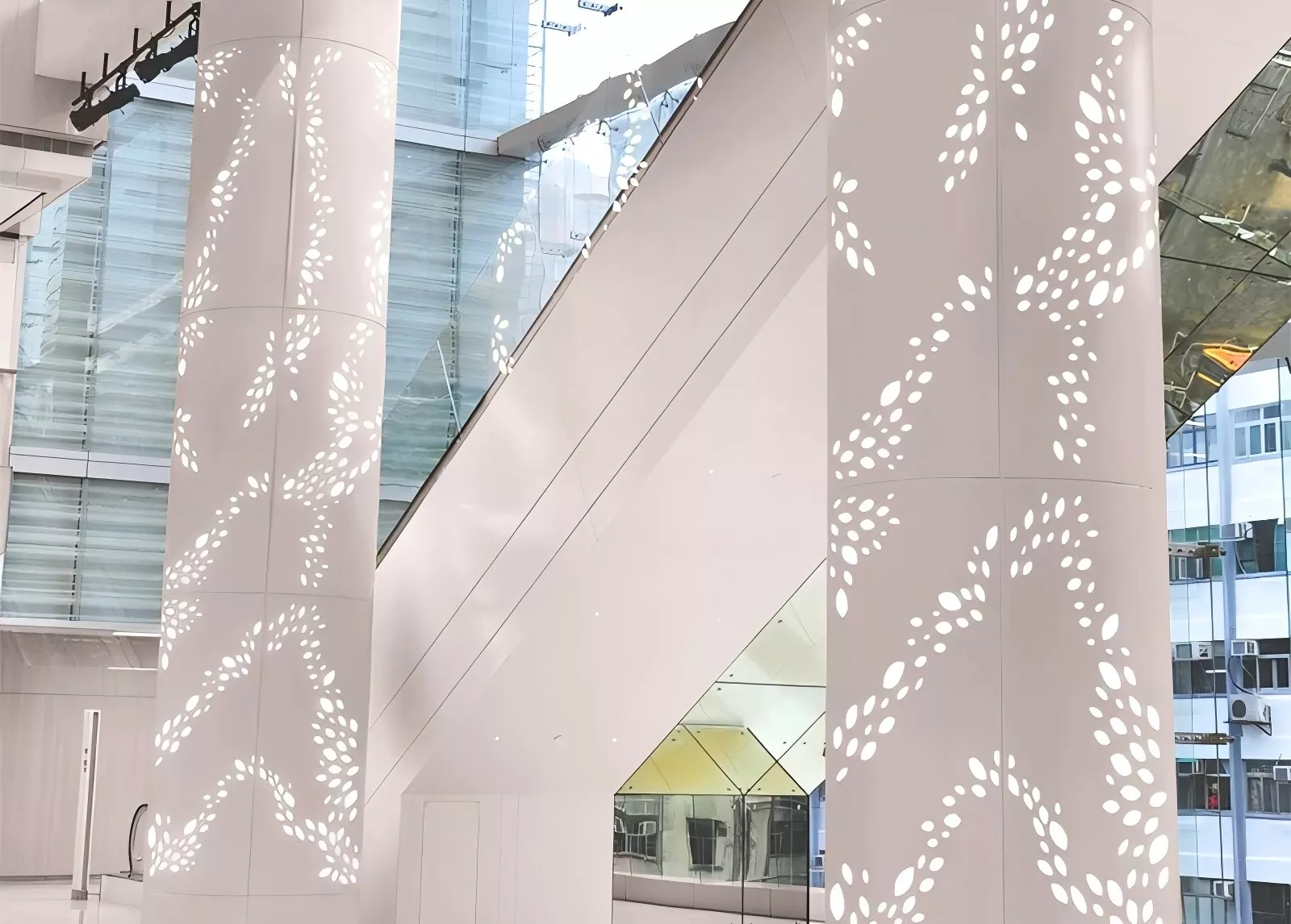 Column-cladding aluminum single panel